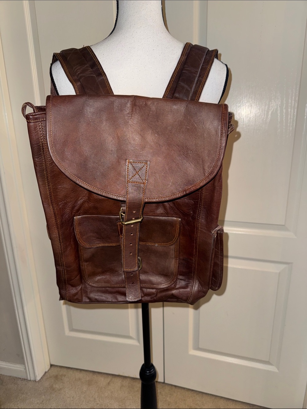 Classic Brown Leather Backpack - Men's Vintage Style